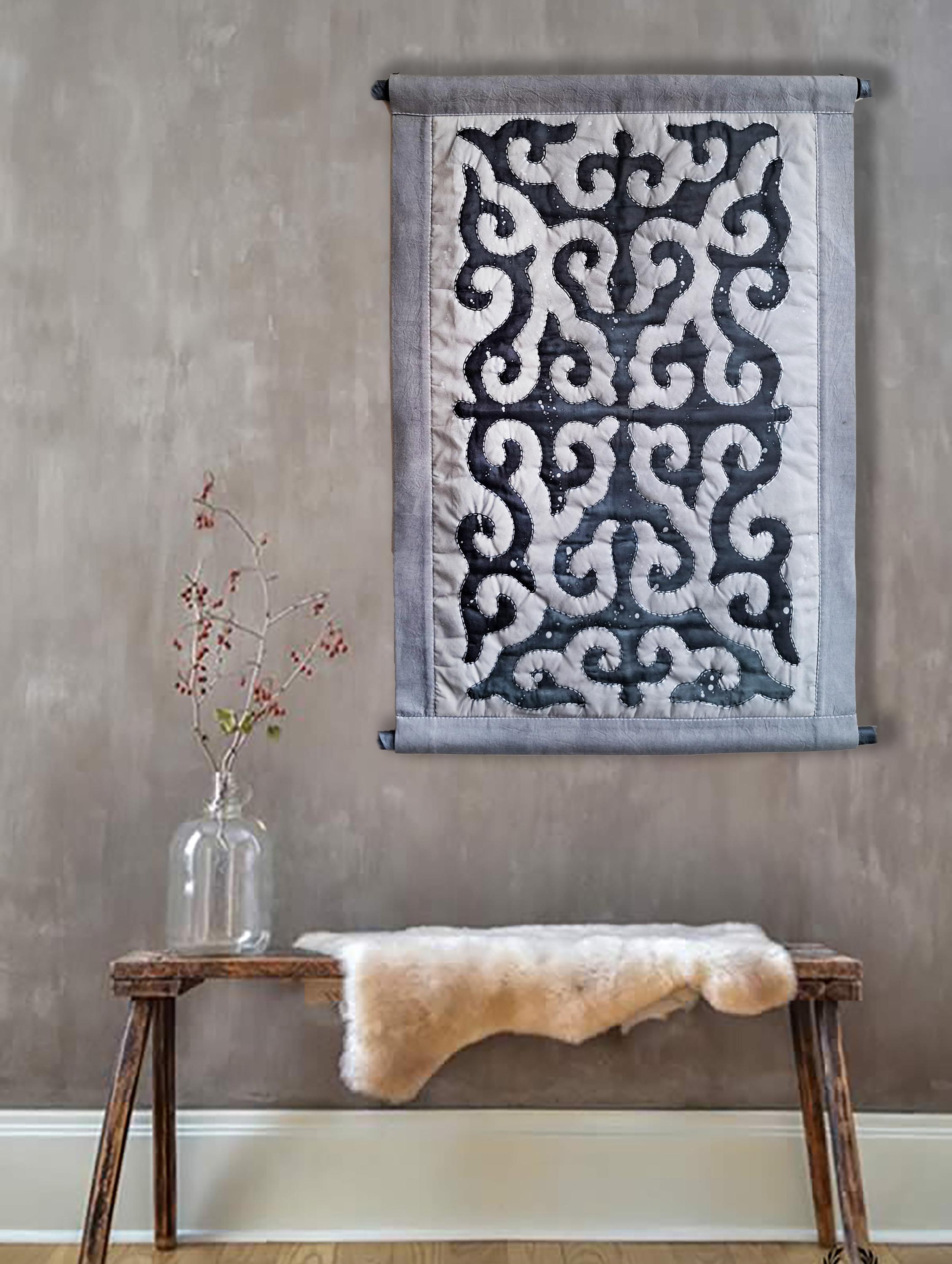 Gray Silver Quilted Textile Wall Hanging – Kyrgyz Shyrdak Style