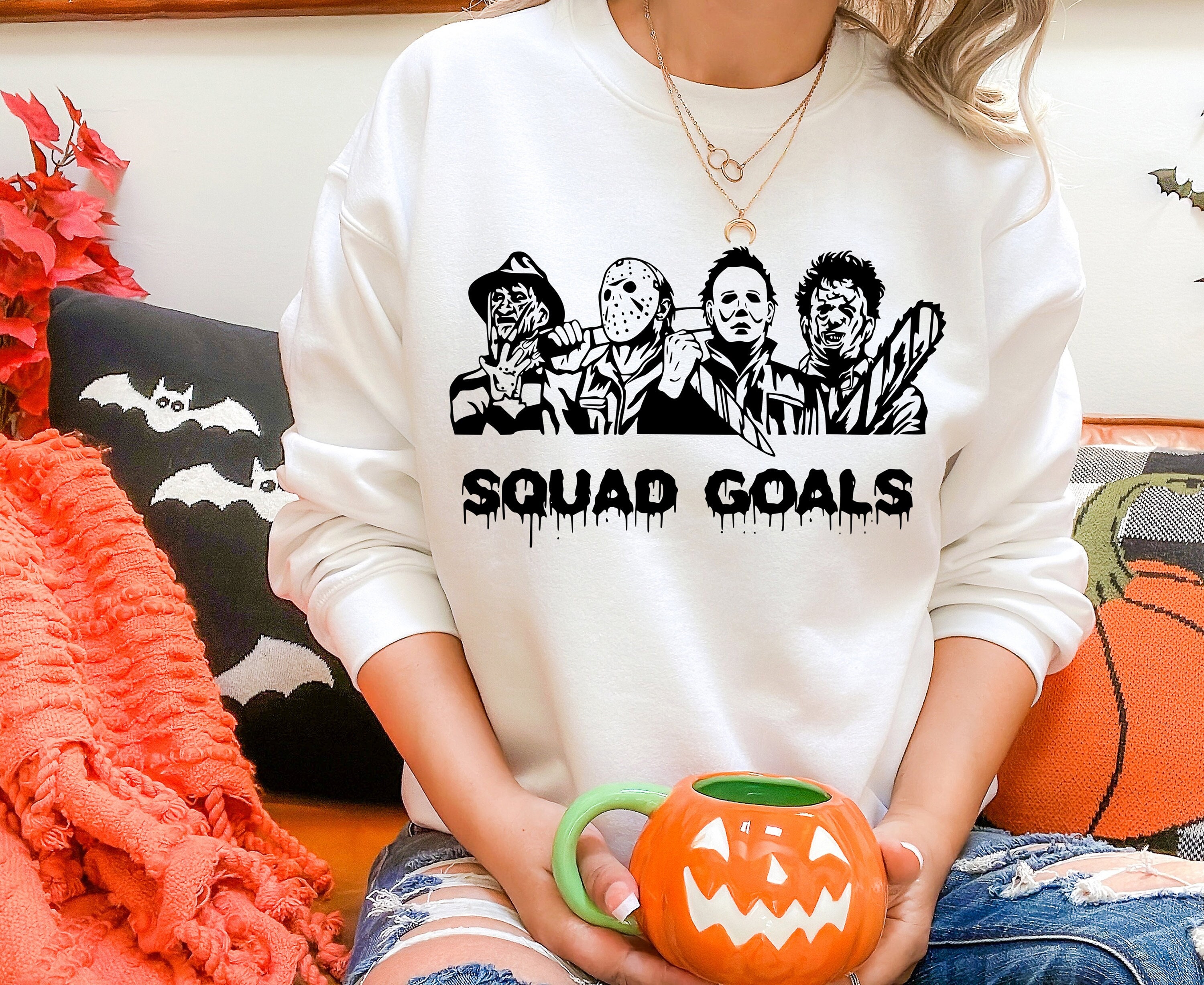 Discover Halloween Squad Goals Horror Film Charaktere Pullover