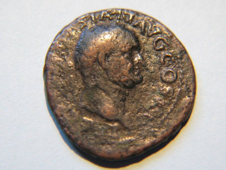 Vespasianus,69-79 AD Imp Caeser Victoria Navalis SC Vespasian Victory Standing