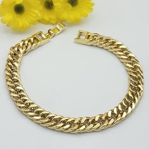Beautiful 14K Gold Plated 8mm Cuban Chain Bracelet. 7.5in L Unisex. Oro Laminado