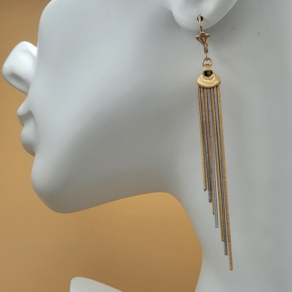 Two Color Gold Plated Elegant Long Drop Lightweigth Earrings. Oro laminado