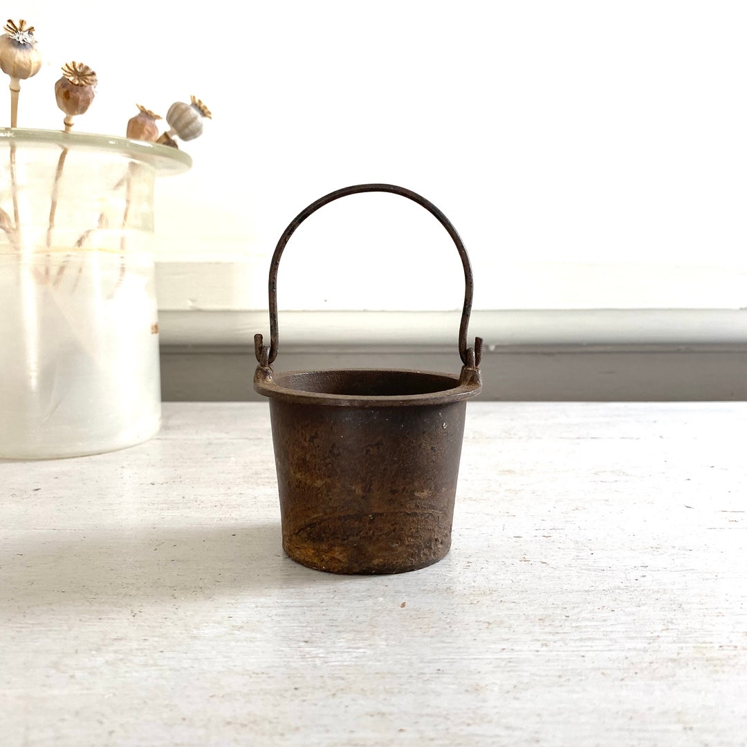 Vintage Cast Iron Pot Vintage Crucible Rusty Patina. Etsy