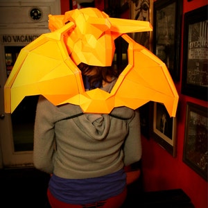 Charizard Pappersmask & Vingar bild 5