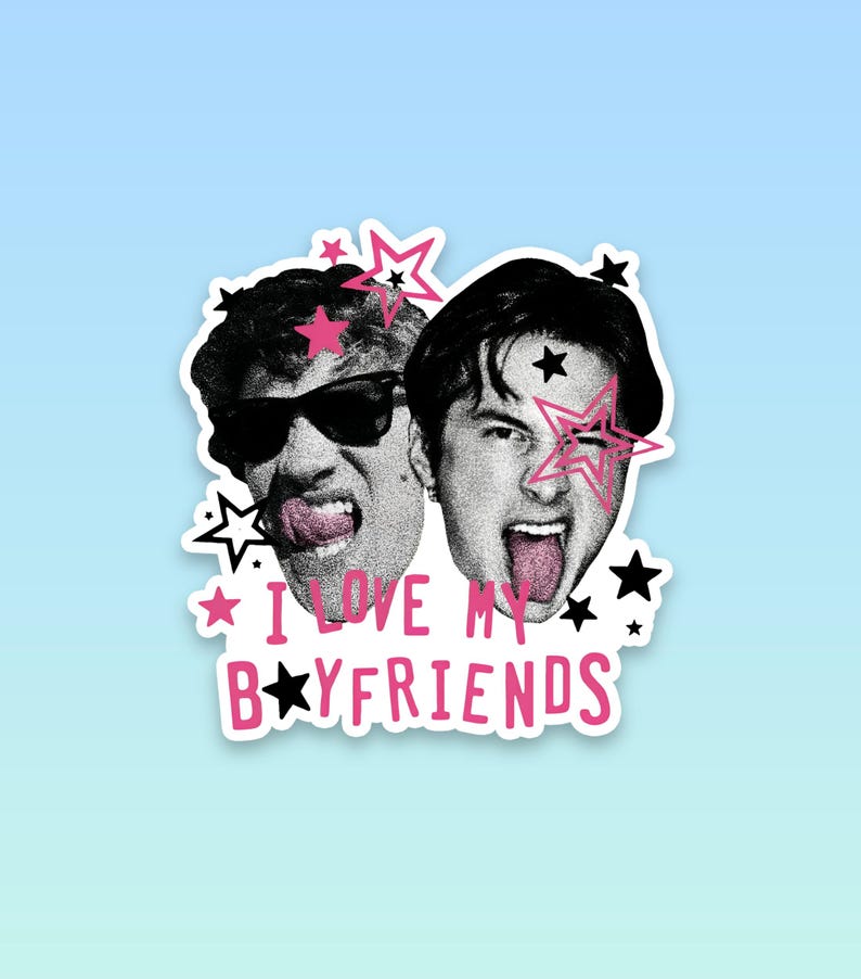 Op de afbeelding: Een gestanste sticker met een zwart-witte stippelillustratie van twee gezichten met uitgestoken tongen, waarvan er &eacute;&eacute;n een zonnebril draagt. Het ontwerp bevat roze en zwarte sterren en de roze tekst I LOVE MY B*YFRIENDS met een zwarte ster.
