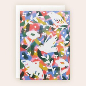 Cartão para impressão em branco interior multicolorido design de pássaro cartão ilustração original cartão para todas as ocasiões padrão abstrato arte pássaros e flores