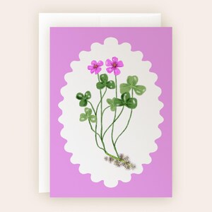 Tarjeta para imprimir cualquier celebracion interior en blanco diseño elegante romantico de trebol ilustracion floral multipropósito postal