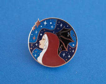 Feuer und Schatten WonderMail Emaille Pin