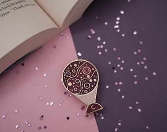 Crescent City Projector Emaille Pin