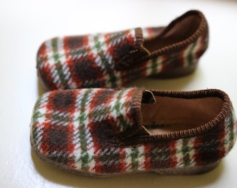 new slipper vintage, green and white Scottish brown, made in France,