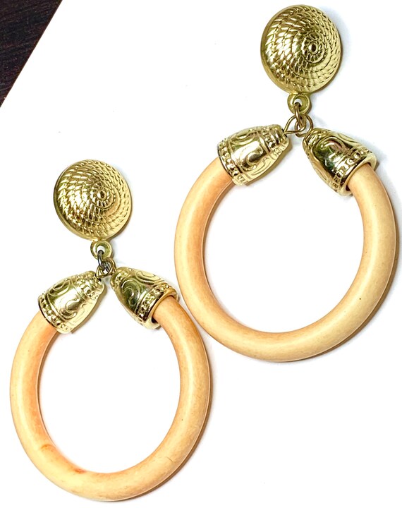 Vintage 80s Peach Ring Hoops