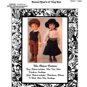 Könnte beinhalten: Ein Nähmuster im Vintage-Stil für eine 33 cm große Puppe. Das Muster enthält Anleitungen zum Nähen einer Schuluniform für einen Jungen und ein Mädchen. Das Muster trägt den Titel "1905 School Boy & Girl Outfits for Little Darling Dianna Effner's 13" Vinyl Doll".