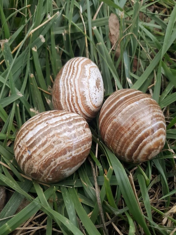 Aragonite Crystal Egg_Crystal Easter Egg_ Brown Crystal_  Stripes_ Massage Tool_ Spring Gift_Vintage_ Brown Crystal_ Fairy Garden