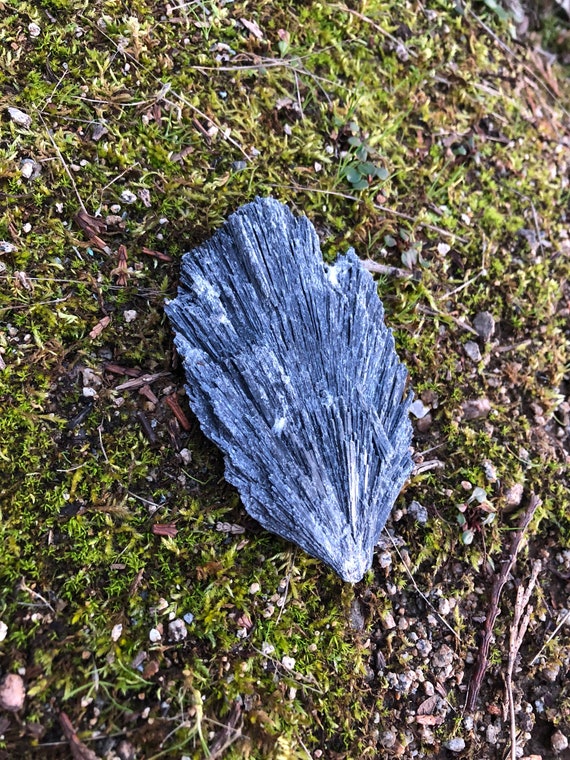 Black Kyanite Crystal_ Chakra Cleansing_ Sacred Geometry_ Black Crystal_ Stone_ Unique Gift_ Blue Kyanite Crystal_ Metaphysical Supplies