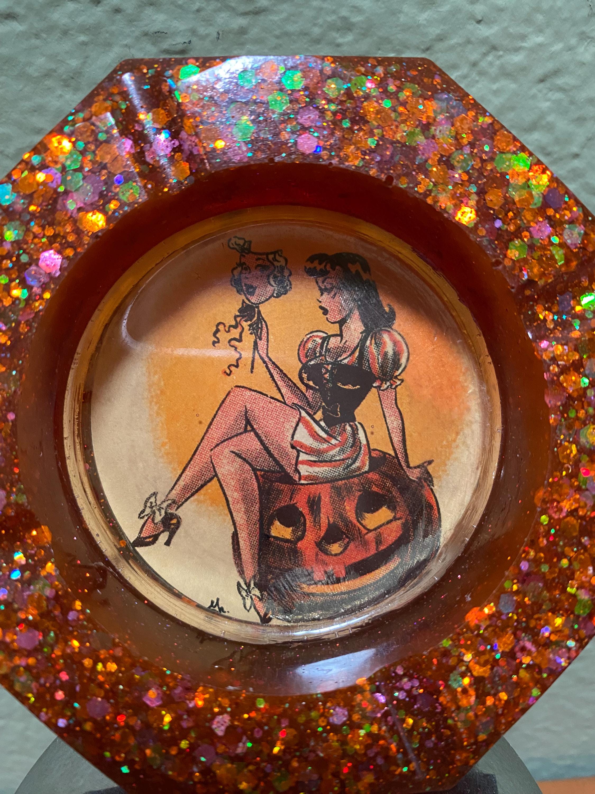 Pin up Girl Ashtray - Etsy