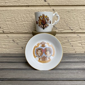 2 Piece HRH Prince Charles and Lady Diana Spencer Commemorative English Bone China Cup/Coat of Arms/Family Lineage/1981 Royal Wedding Dish