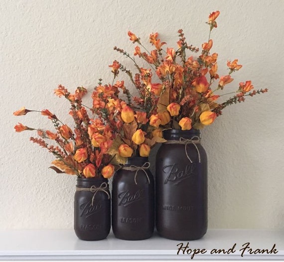 I'm a huge fan of the Autumn season & there are so many cute indoor decorations available!! Check out my top picks for farmhouse fall home decorations!