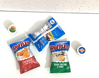 1:12 Dollhouse Miniature Potato Chips, Ruffles Chips Replica for Dollhouse Kitchen, Miniature Snack Food, Tiny Realistic Dollhouse Food
