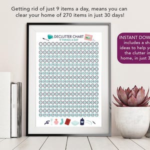 Puede incluir: Un gráfico de limpieza imprimible con fondo blanco y texto negro. El gráfico se titula "Declutter Chart" y presenta 270 círculos, cada uno con un número en su interior. El gráfico está diseñado para ayudar a las personas a limpiar sus hogares deshaciéndose de 9 artículos al día durante 30 días. El texto "Descarga instantánea" está en la esquina superior derecha de la imagen. El texto "incluye una hoja de ideas para ayudarte a limpiar el desorden en tu hogar, ¡en solo 30 días!" está debajo del texto "Descarga instantánea".