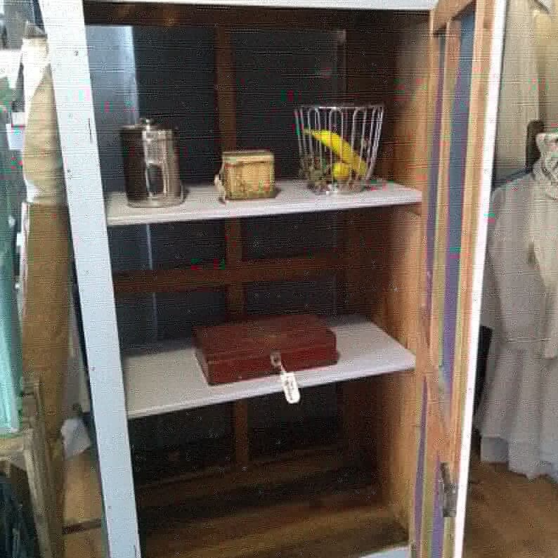 Armario de almacenamiento antiguo | Etsy