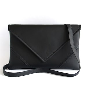 Vegan Crossbody Geldbörse, schwarze Handtasche, Geschenke für Frauen, Wristlet Handtasche, benutzerdefinierte Taschen, schwarze Ledertasche, Crossbody anpassen, Mutter Geschenke