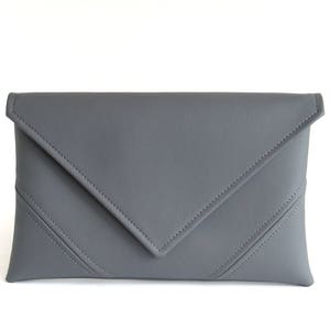 Sac d’embrayage en cuir végétalien, petite bourse crossbody, sac à main d’embrayage gris, sac à main de bracelet, cadeau pour femme, pochette de demoiselle d’honneur d’embrayage de soirée