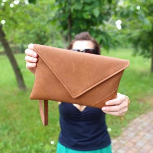 Bolso de mano tipo bandolera, regalo para ella, bolso bandolera pequeño, bolso de piel vegana, bolso de mano hecho a mano, regalo de Navidad para madre, bolso de mano tipo sobre