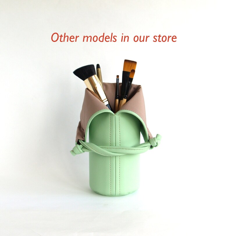 Makeup Organizer Gift For Women Gift For Girlfriend Brush Holders Hair Brush Makeup Brush Holder Make-up Brush Holder Makeup Brush