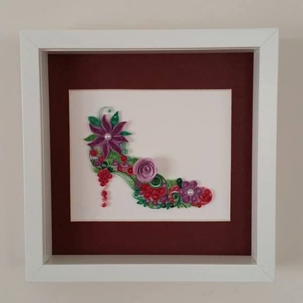 Quilling Frame, Quilled Paper Art, Quilled Women Shoes, Quilling Art, Paper Wall Art, Wall Decor, Home Decor, Wall Hanging, Quilled Gift