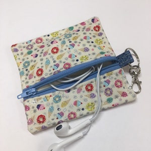 Dessert Print Zippered Earbud Pouch: Square Cotton Coin Purse with Keychain
