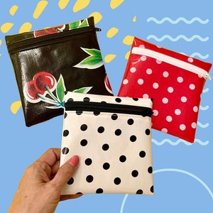 Waterproof Oilcloth Zipper Pouch: Polka Dot Makeup Bag