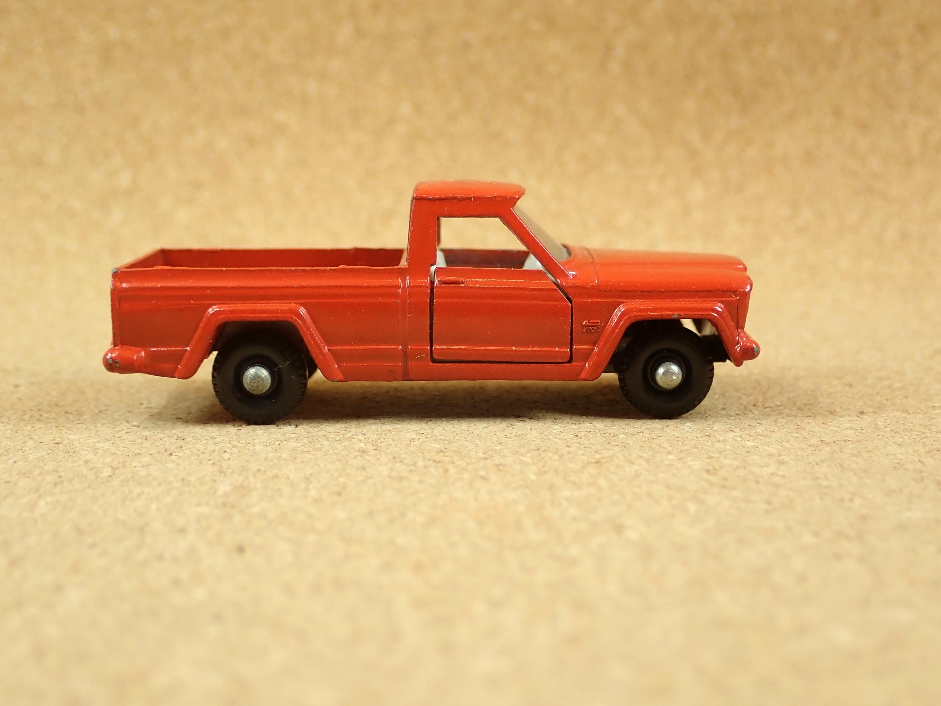 Matchbox No. 71 (71B2) Jeep Gladiator - Caminhão Diecast Matchbox