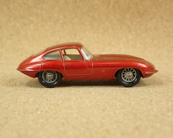 Matchbox No. 32 (32B2) "E" Type Jaguar - 1960s Metallic Red Matchbox Lesney Series Diecast Car - Vintage Collectible Toy