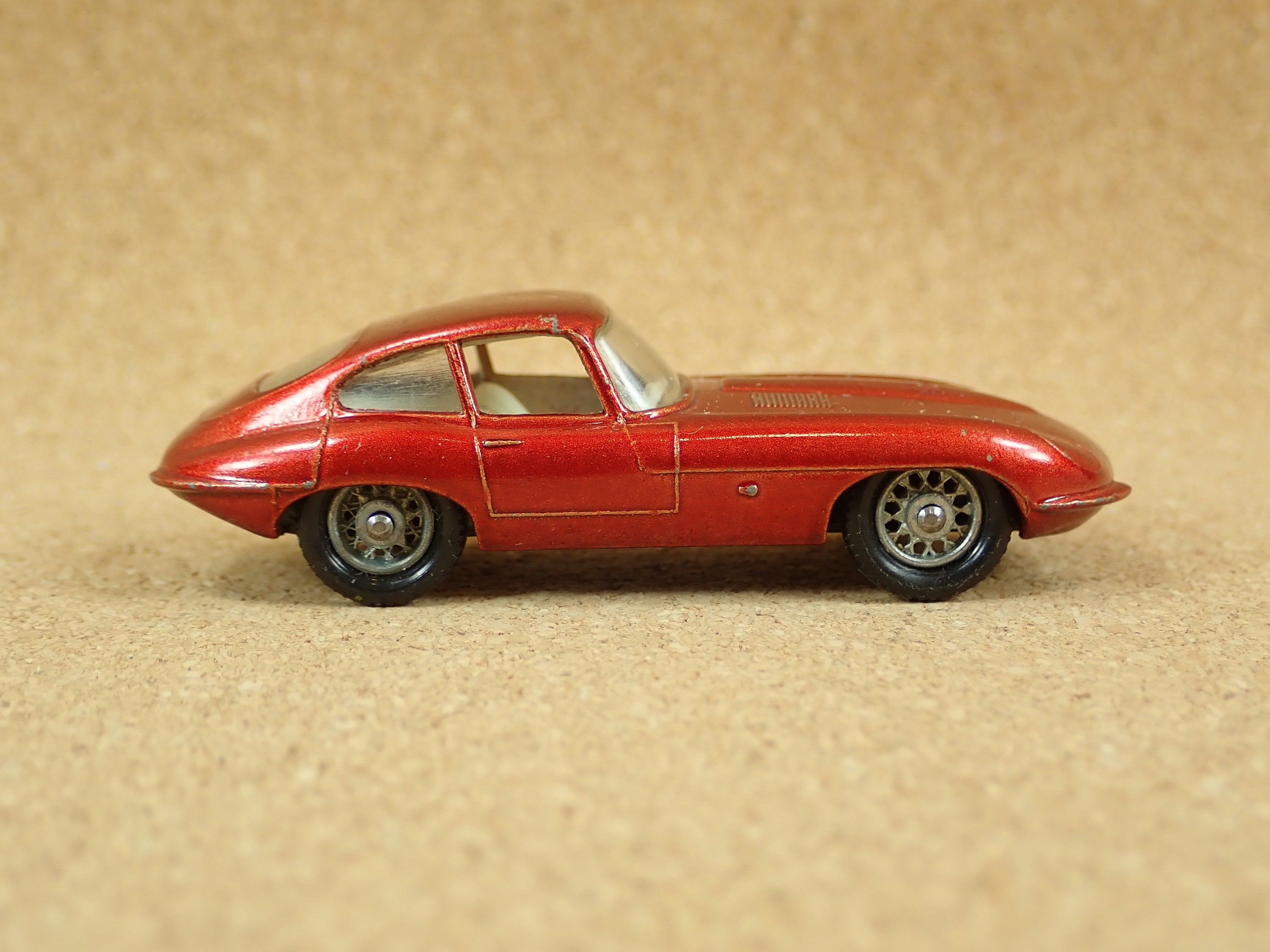 Matchbox Nr. 32 32B2 E Type Jaguar 1960er Metallic Rot Matchbox 