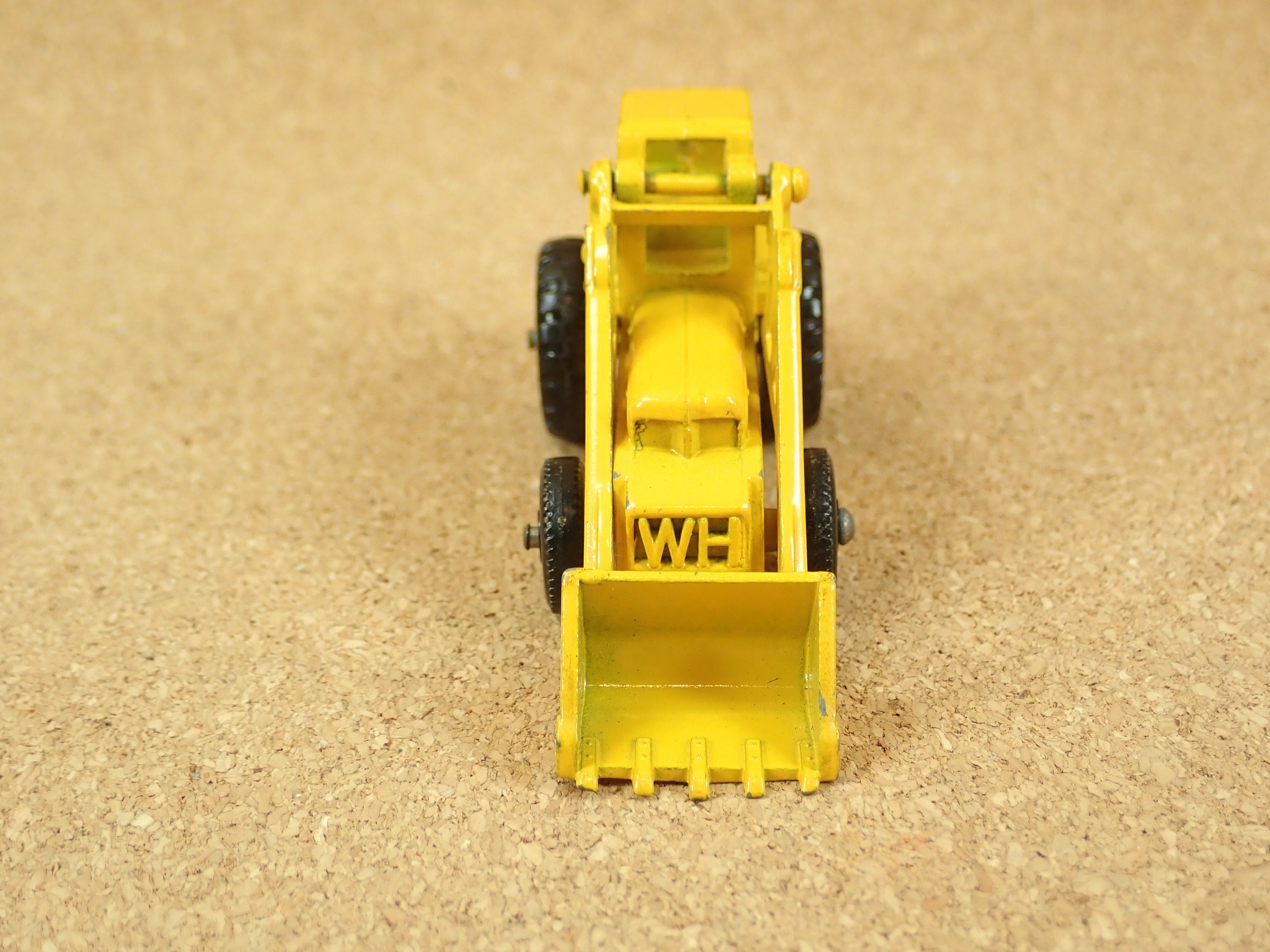 Amazon.co.jp: マッチボックス(Matchbox) ベーシックカー L
