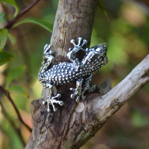 Gecko Ring - Lizard Ring - Moorish or Crocodile Gecko - Handmade Nature Inspired Wildlife Jewellery by Emma Keating