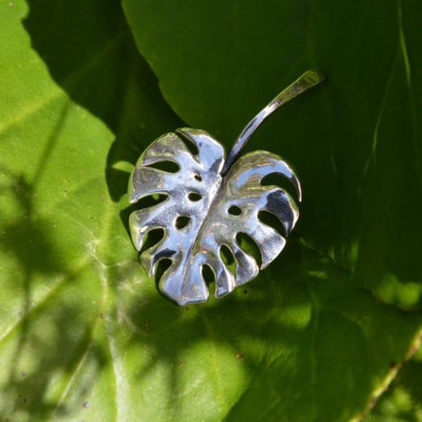 Monstera Deliciosa Brooch - Cheese Plant Leaf Brooch - Sterling Silver Nature Brooch - Wildlife Jewellery by Emma Keating