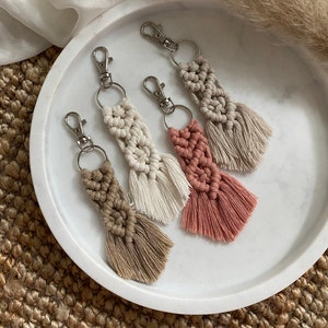 Mini llavero de macramé