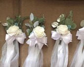 Wedding pew decoration, pew, winter wedding decoration, church decoration, pew flowers.