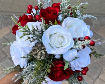 Bridal bouquet, white wedding bouquet, red bridal bouquet, winter wedding bouquet, red wedding bouquet, red bride bouquet