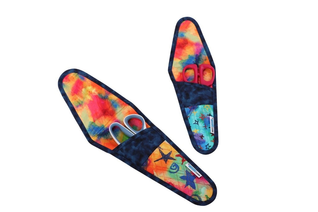 Cut It Out/patterns by Annie/zipper Compartments/pba308/vinyl/ykk