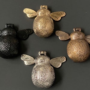 Bee Door Knocker - Polished Brass, Nickel, Bronze and Black - FREE UK DELIVERY
