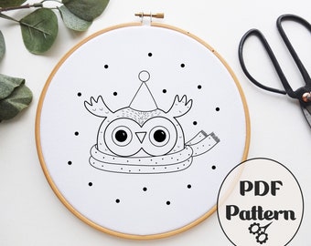 クリスマスフクロウの刺繍パターン：冬のホリデーデザイン（PDFパターン）