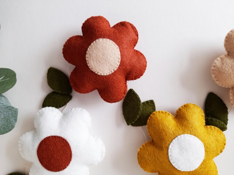 Felt Floral Garland PDF Pattern | Beginner Embroidery | Autumn Home Decor | Instant Download Felt Craft image 8