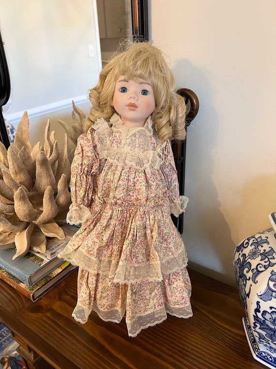 Vintage Porcelain Doll by Julie's Elizabeth: 18