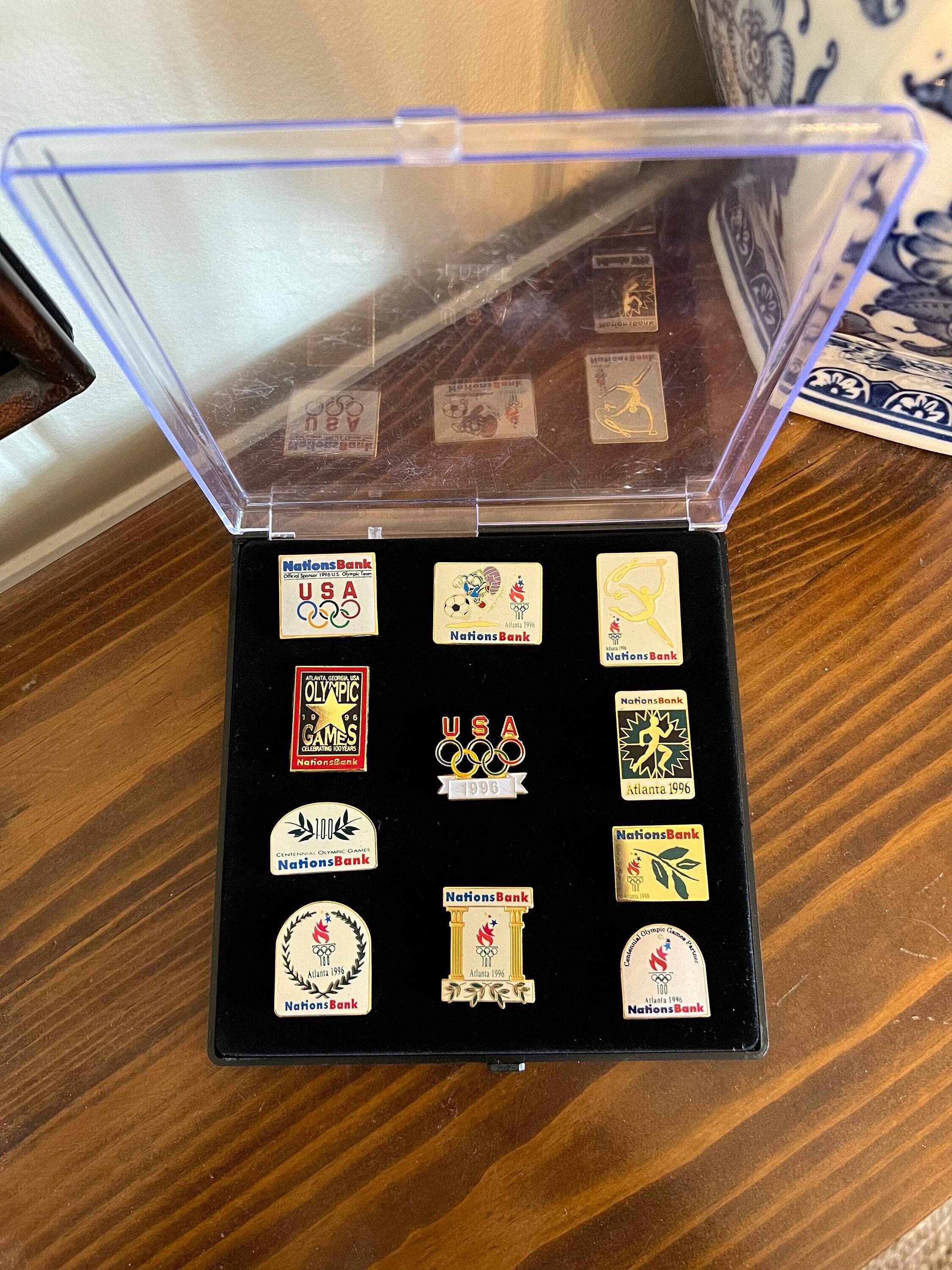 1996 Olympics Commemorative Pins Set, Nations Bank Olympic Sponsor Pins In  Case