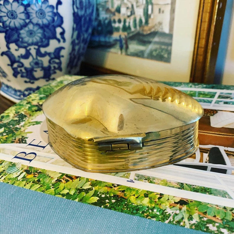 Vintage Brass Clam Shell Hinged Box Brass Shell Trinket Jewelry Box