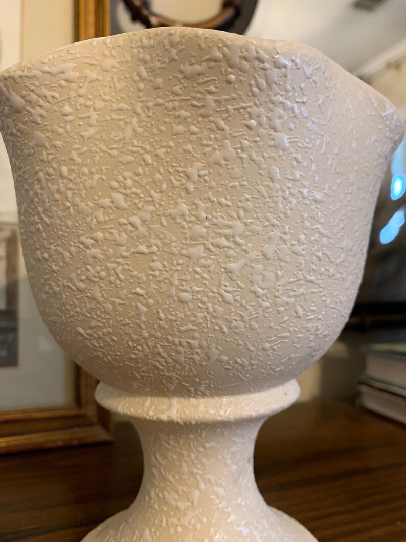 Retro White Stucco Compote Vase, Spatter Pottery Pedestal Vase With Ruffled Rim image 6