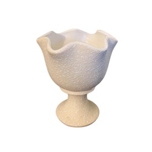 Retro White Stucco Compote Vase, Spatter Pottery Pedestal Vase With Ruffled Rim image 9