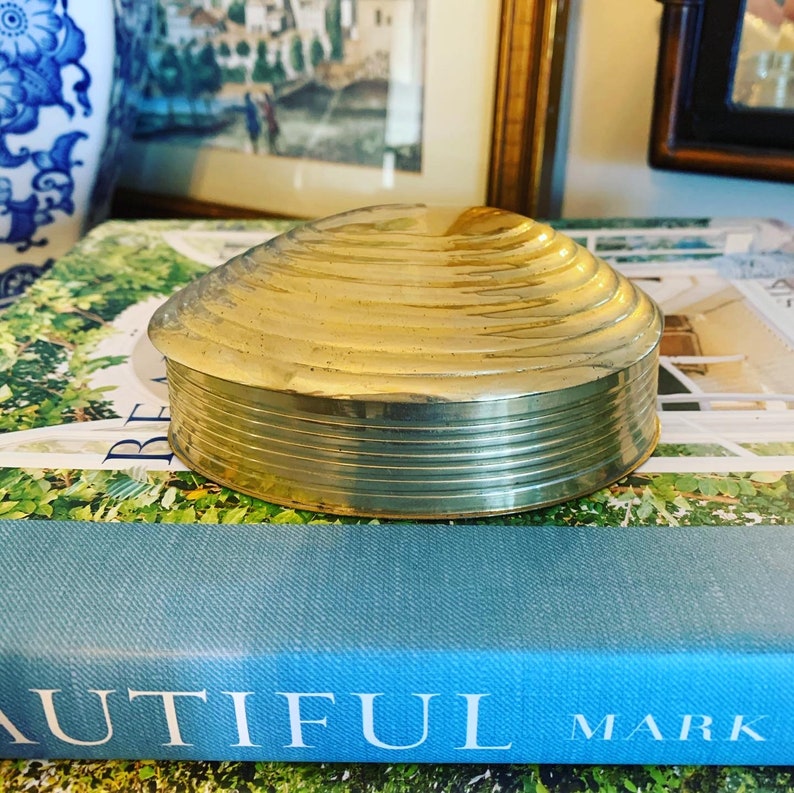 Vintage Brass Clam Shell Hinged Box Brass Shell Trinket Jewelry Box