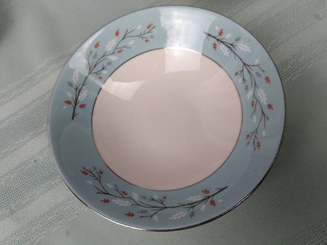 Lynnwood Berry Bowls Set Of 2 Century Service Corporation RARE Semi